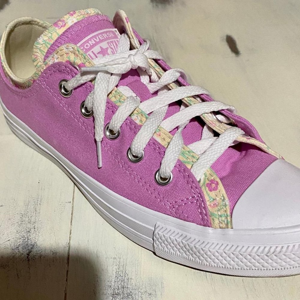 Pink Converse Shoes